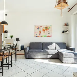 Stazione - Ariel - Luminoso Con Terrazzo Fino A 6 Posti Letto Apartamento