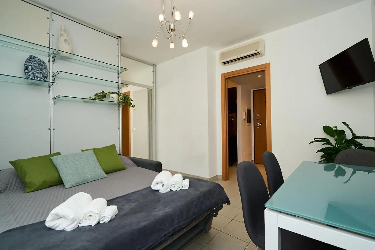 Appartamento Design House A/C Wifi 20 Minutes From Duomo Milano Italia